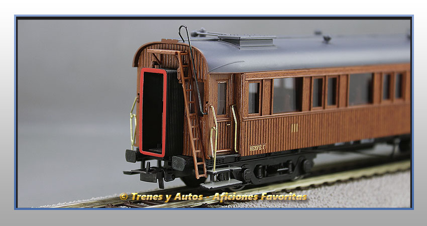 Coche pasajeros madera Largo Recorrido CC-637 - Renfe